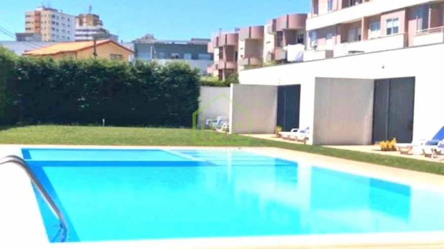 Apartamento T3 para Venda em Póvoa de Varzim, Beiriz e Argivai