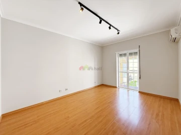 Moradia T3 para Venda em Azeitão (São Lourenço e São Simão)