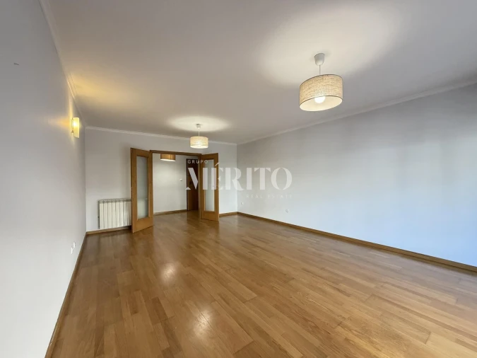 Apartamento T1 para Venda em Costa Foto 5
