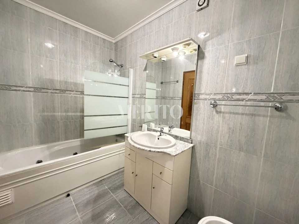 Apartamento T1 para Venda em Costa Foto 9