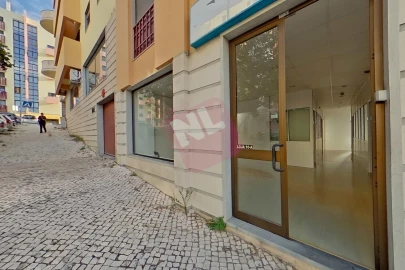 Loja para Arrendamento em Odivelas