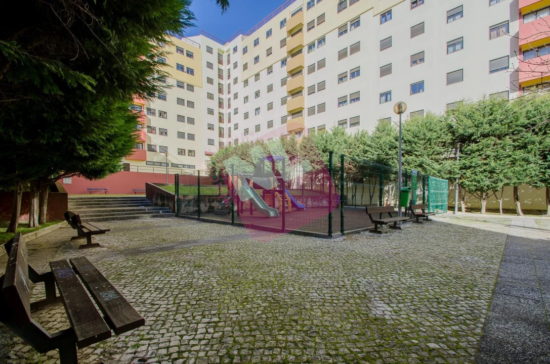 Loja para Arrendamento em Odivelas Foto 40