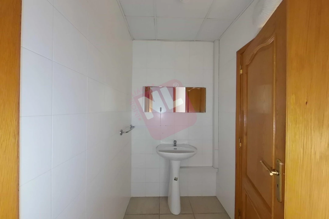 Loja para Arrendamento em Odivelas Foto 14