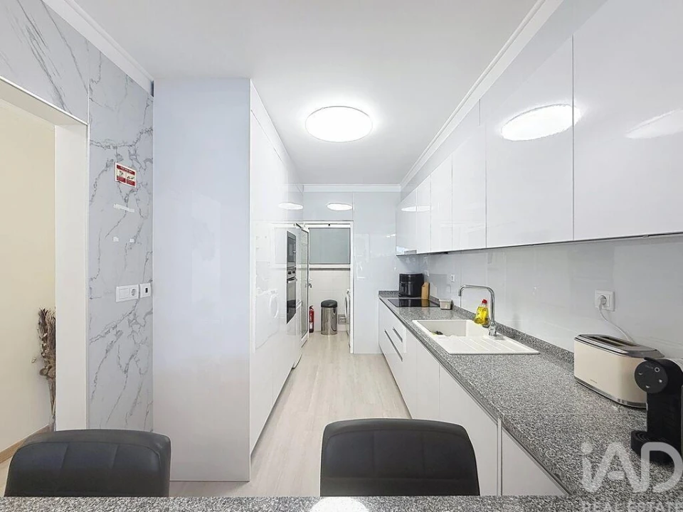 Apartamento para Venda em Caniço Foto 7