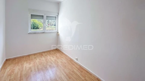 Apartamento T2 para Venda em Olivais
