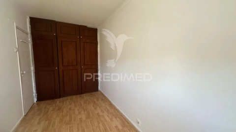 Apartamento T2 para Venda em Olivais