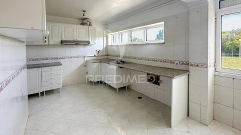 Apartamento T2 para Venda em Olivais