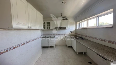 Apartamento T2 para Venda em Olivais