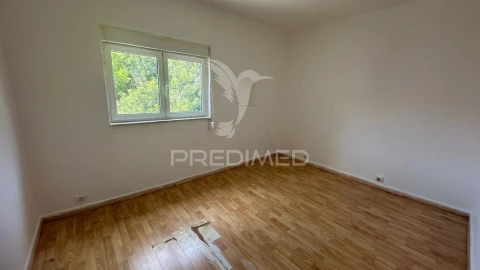 Apartamento T2 para Venda em Olivais