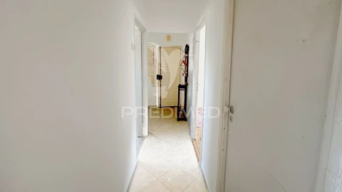 Apartamento T2 para Venda em Olivais