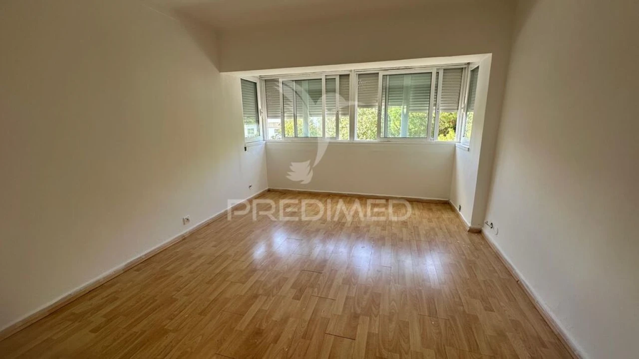 Apartamento T2 para Venda em Olivais Foto 1