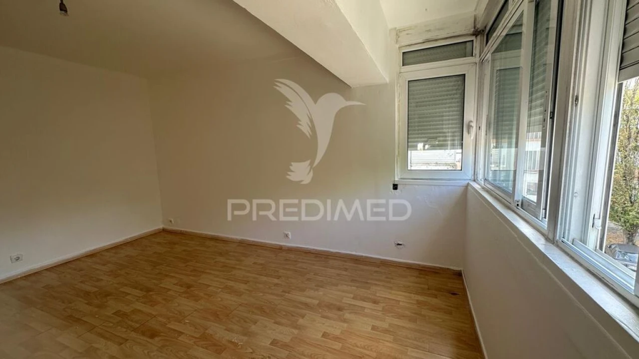 Apartamento T2 para Venda em Olivais Foto 4