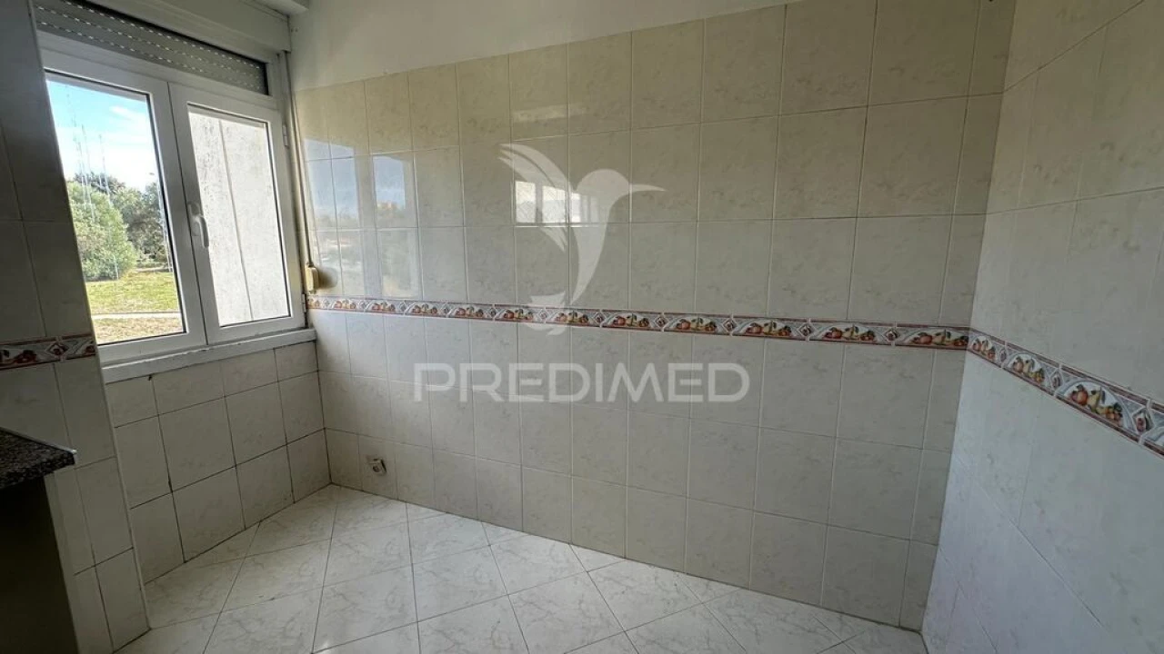 Apartamento T2 para Venda em Olivais Foto 11