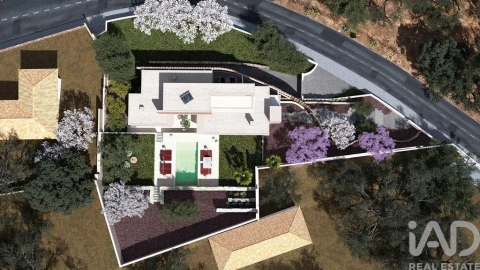 Moradia T4 para Venda em Loule (São Clemente)
