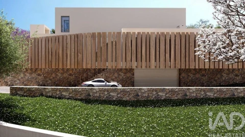 Moradia T4 para Venda em Loule (São Clemente)