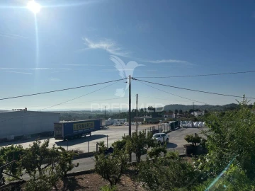 Moradia T4 para Venda em Achete, Azoia de Baixo e Póvoa de Santarém