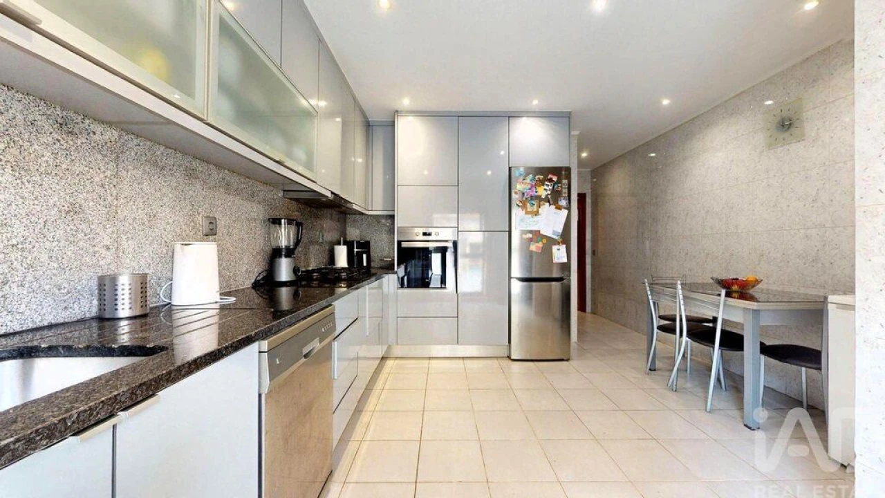 Apartamento T3 para Venda em Aguas Santas Foto 13