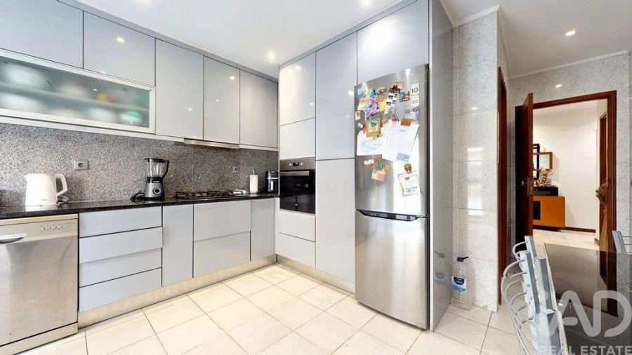Apartamento T3 para Venda em Aguas Santas Foto 12