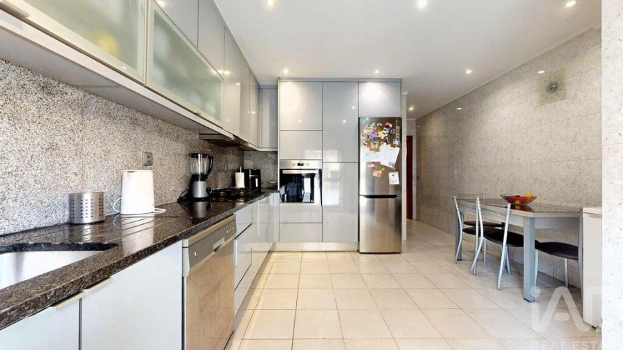 Apartamento T3 para Venda em Aguas Santas Foto 13