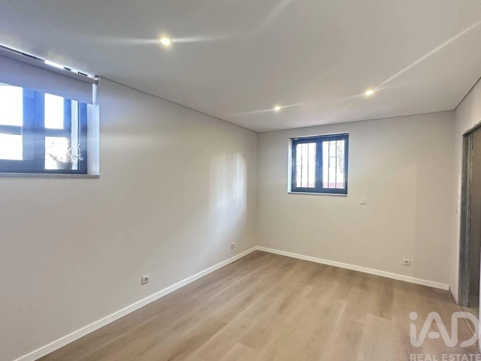 Apartamento T3 para Venda em Avelãs de Ambom e Rocamondo Foto 9