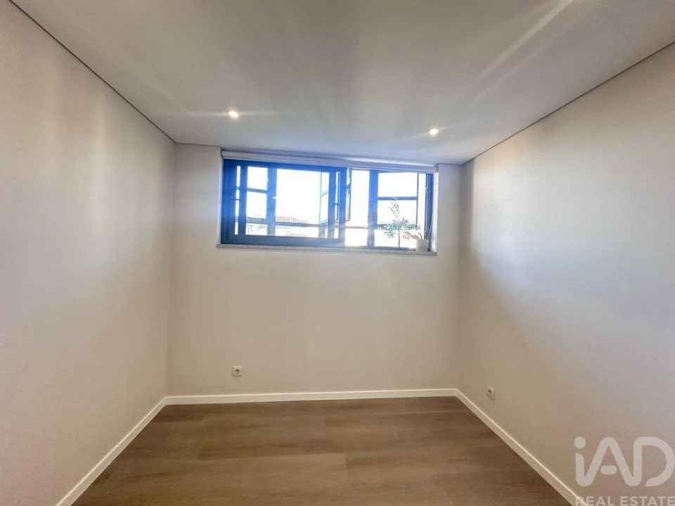 Apartamento T3 para Venda em Avelãs de Ambom e Rocamondo Foto 13