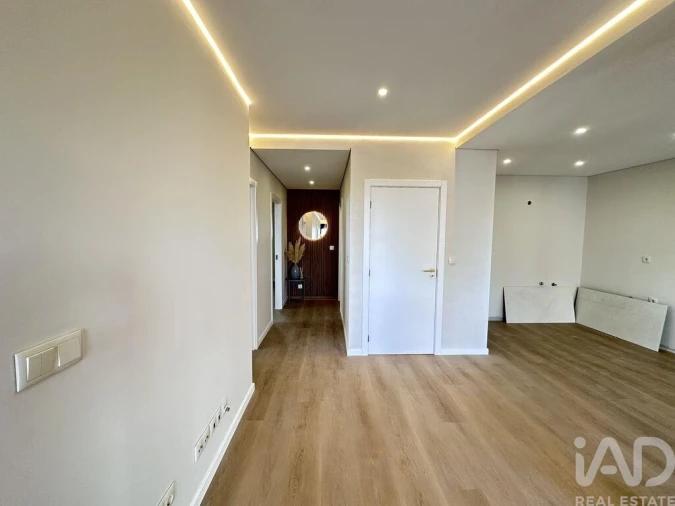 Apartamento T3 para Venda em Avelãs de Ambom e Rocamondo Foto 12