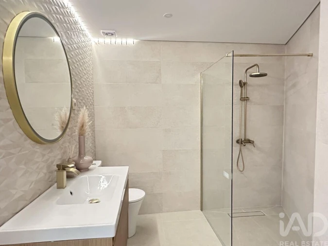 Apartamento T3 para Venda em Avelãs de Ambom e Rocamondo Foto 16