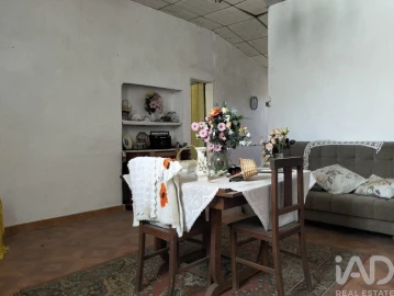 Moradia T2 para Venda em Brogueira, Parceiros de Igreja e Alcorochel
