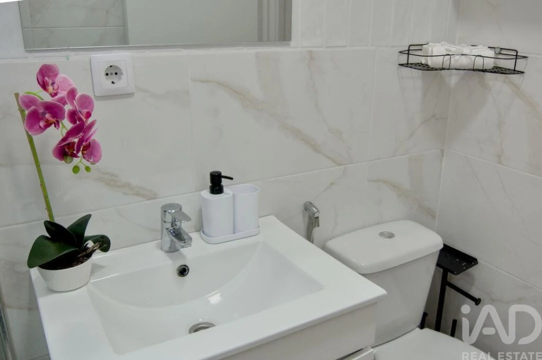 Apartamento T1 para Venda em Alfragide Foto 8