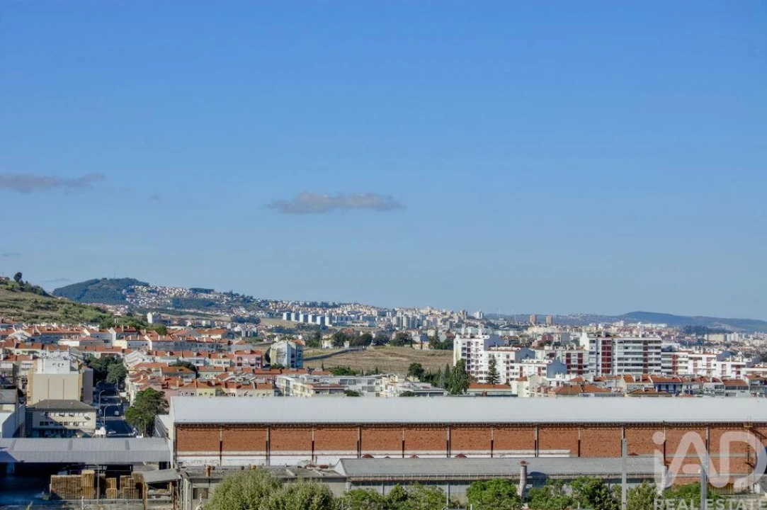 Apartamento T1 para Venda em Alfragide Foto 26