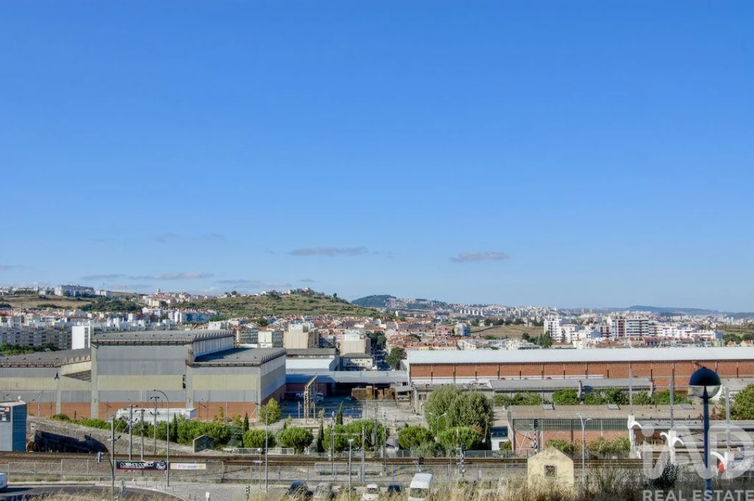 Apartamento T1 para Venda em Alfragide Foto 29