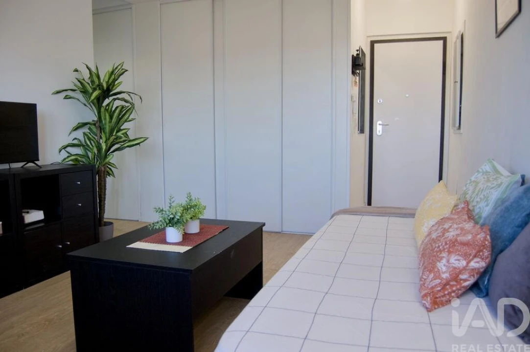 Apartamento T1 para Venda em Alfragide Foto 16
