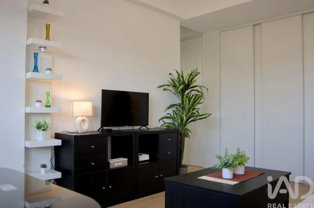 Apartamento T1 para Venda em Alfragide Foto 5