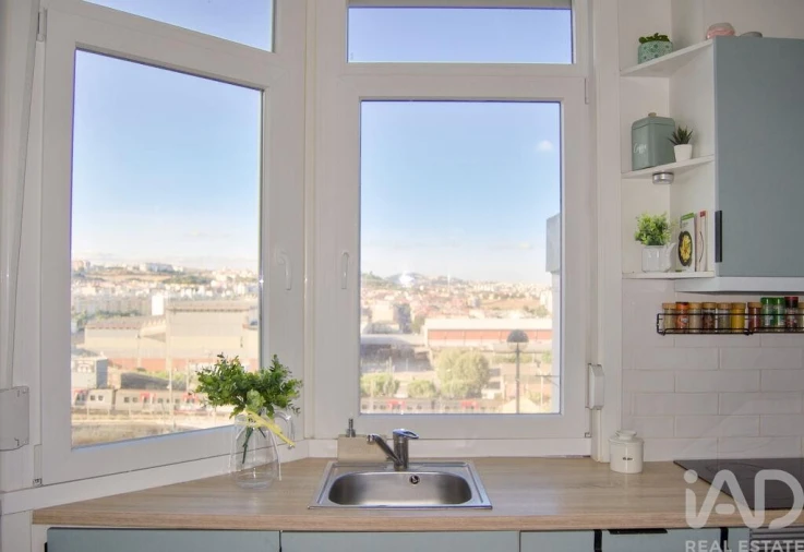 Apartamento T1 para Venda em Alfragide Foto 11
