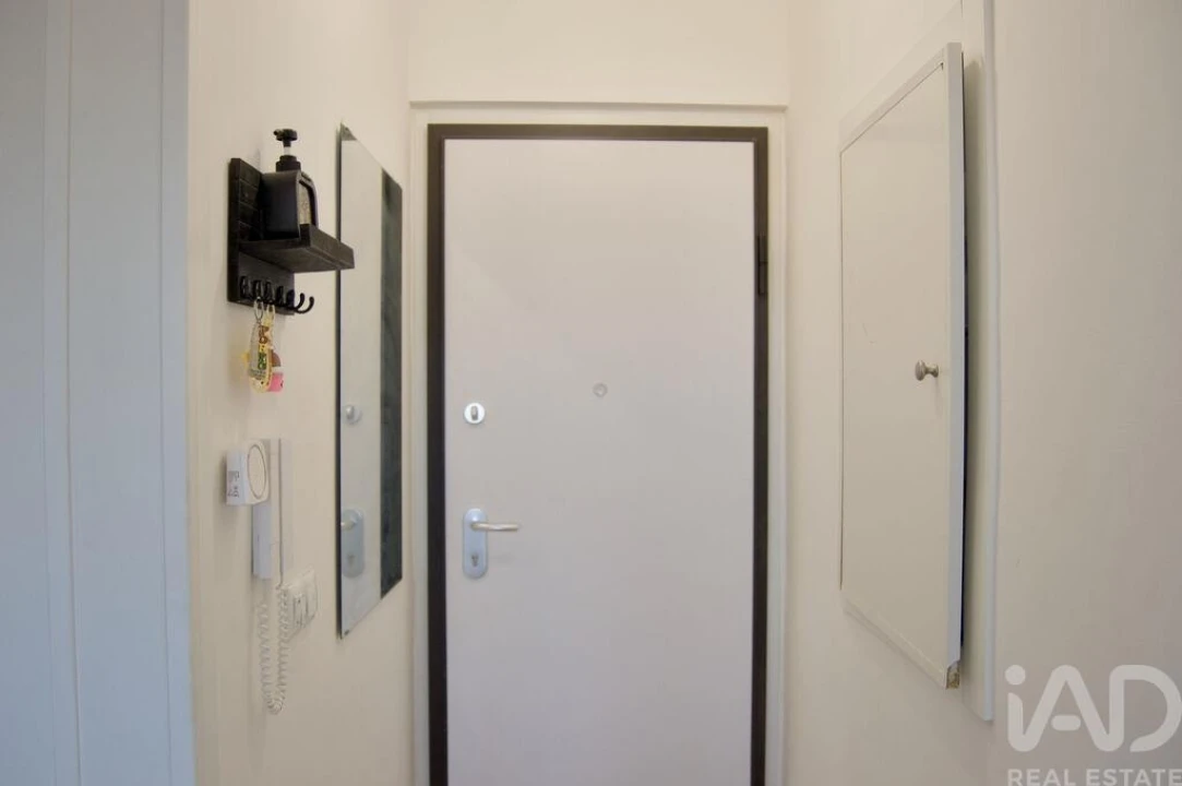 Apartamento T1 para Venda em Alfragide Foto 30