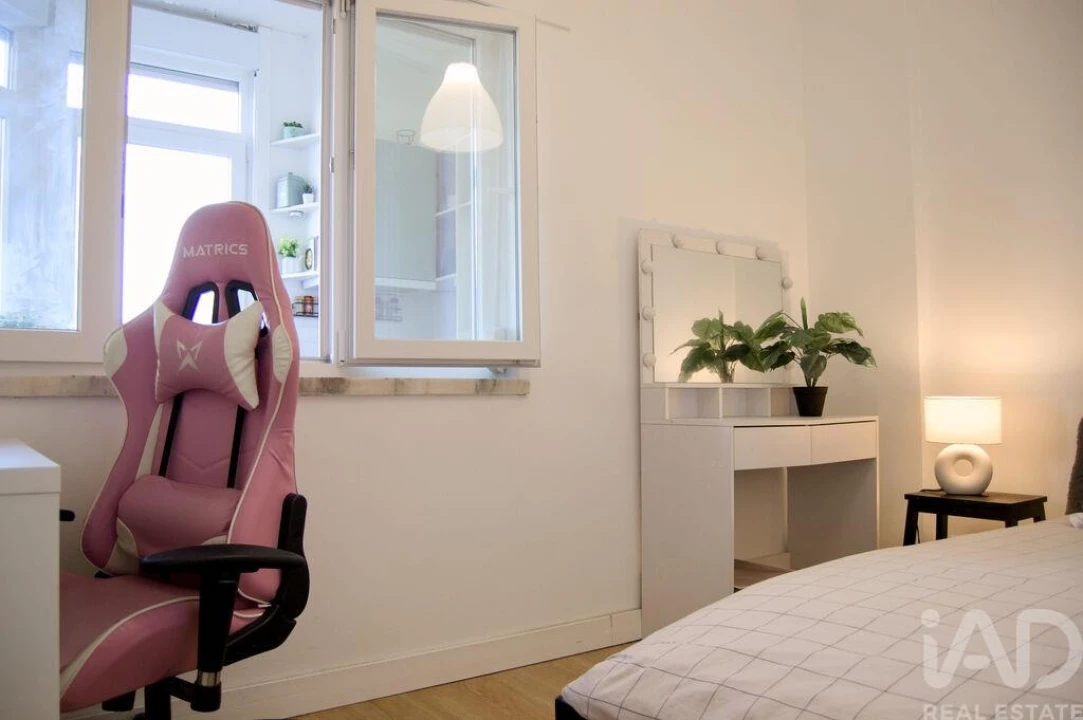 Apartamento T1 para Venda em Alfragide Foto 18