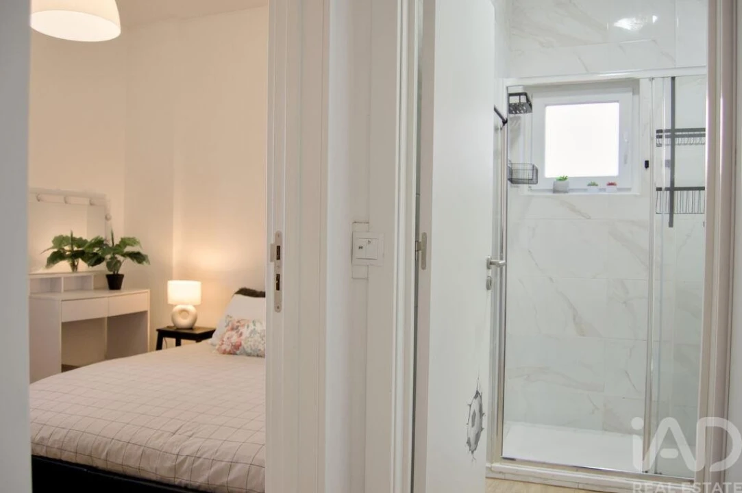 Apartamento T1 para Venda em Alfragide Foto 21