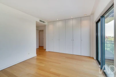 Apartamento T2 para Arrendamento em Lumiar
