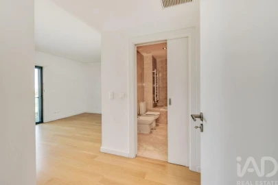 Apartamento T2 para Arrendamento em Lumiar