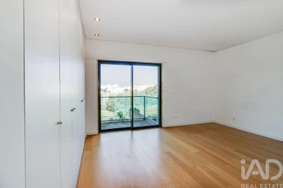 Apartamento T2 para Arrendamento em Lumiar