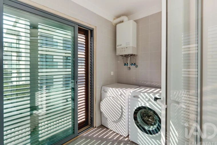 Apartamento T2 para Arrendamento em Lumiar Foto 25