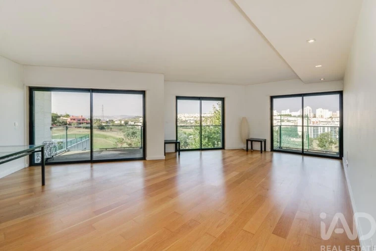 Apartamento T2 para Arrendamento em Lumiar Foto 15