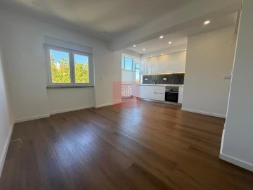 Apartamento T2 para Venda em Alfragide
