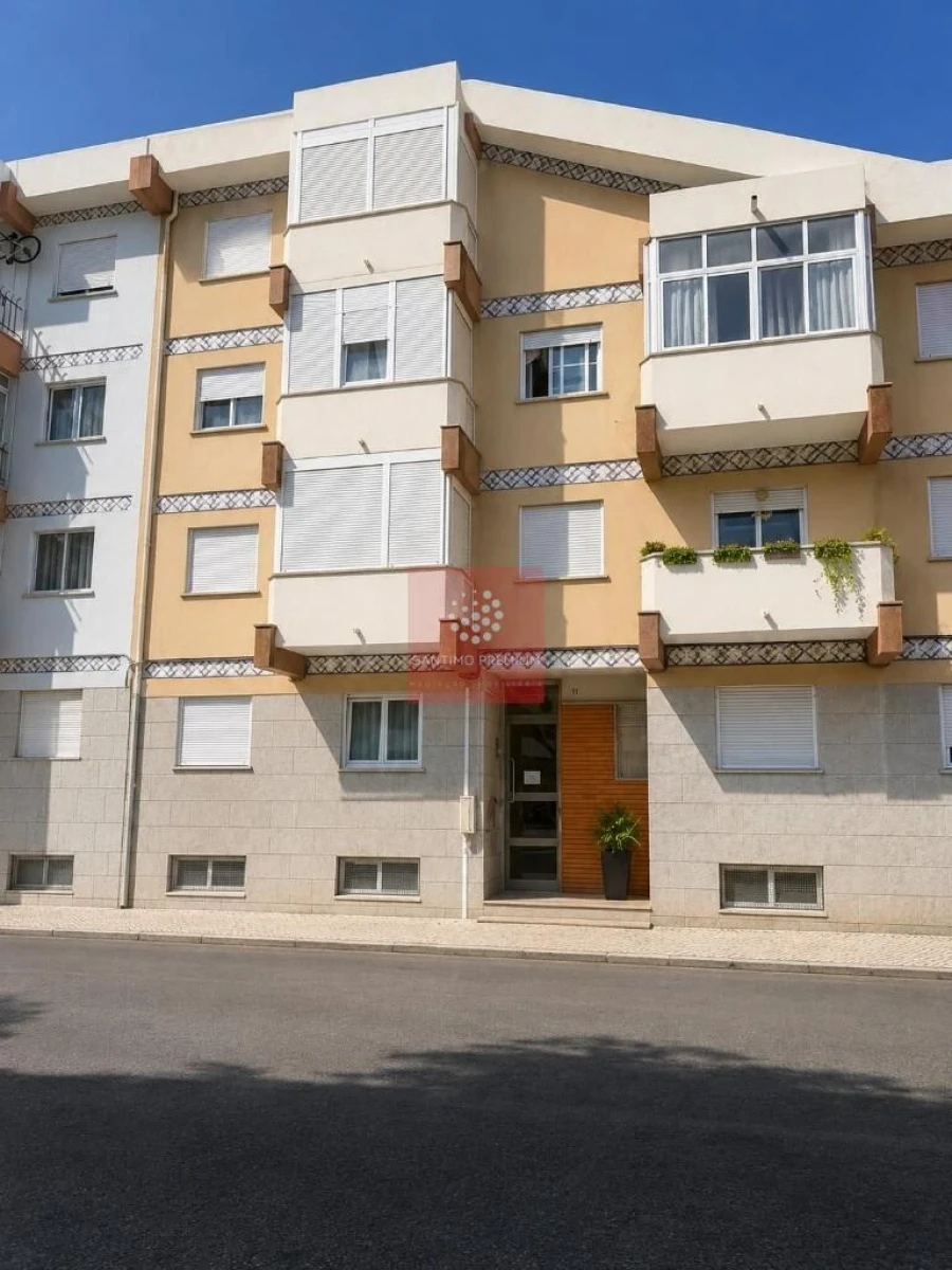 Apartamento T2 para Venda em Alfragide Foto 39