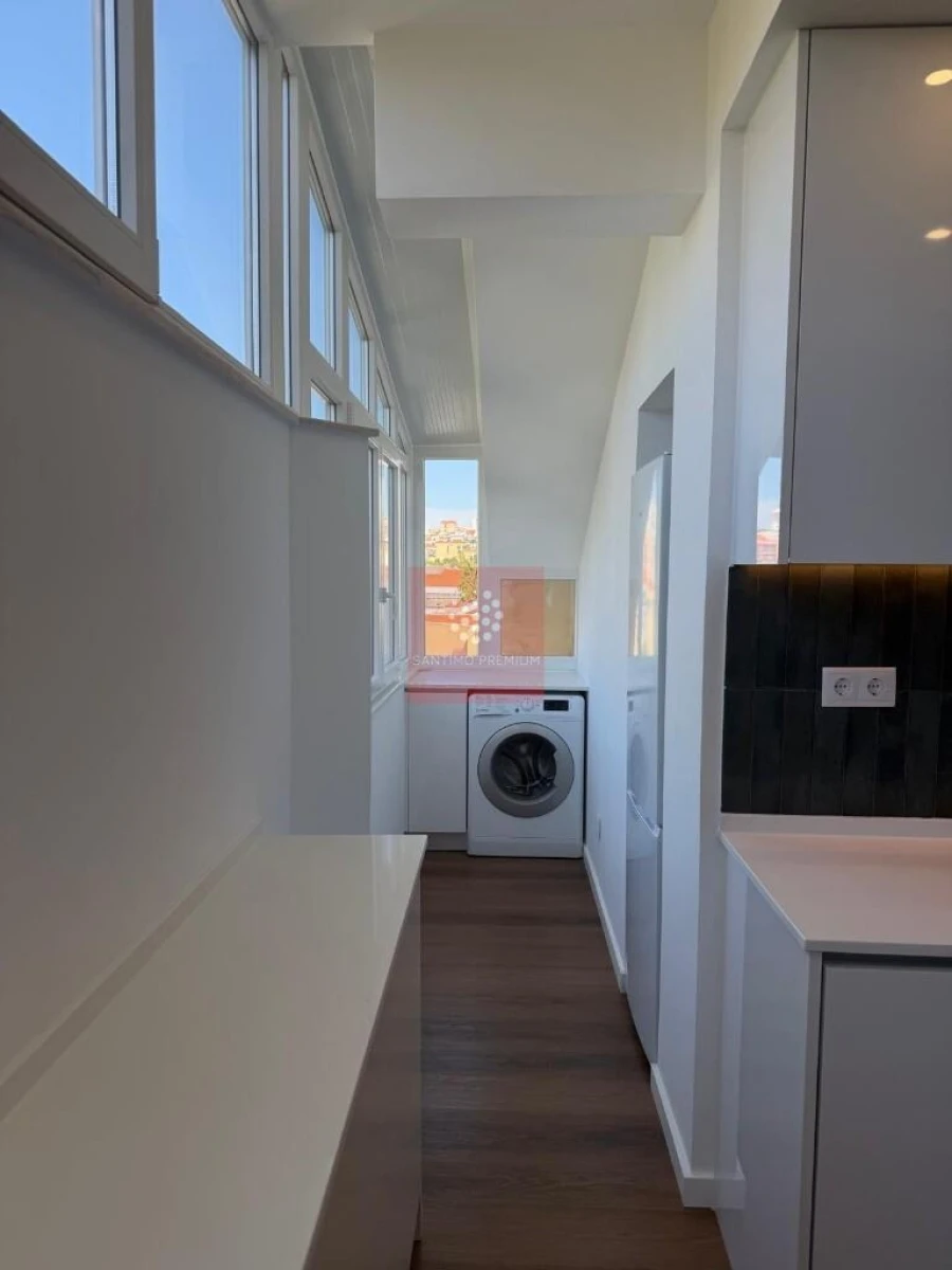 Apartamento T2 para Venda em Alfragide Foto 6