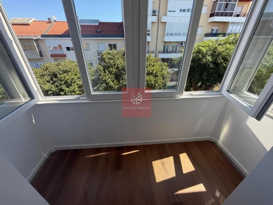Apartamento T2 para Venda em Alfragide Foto 19