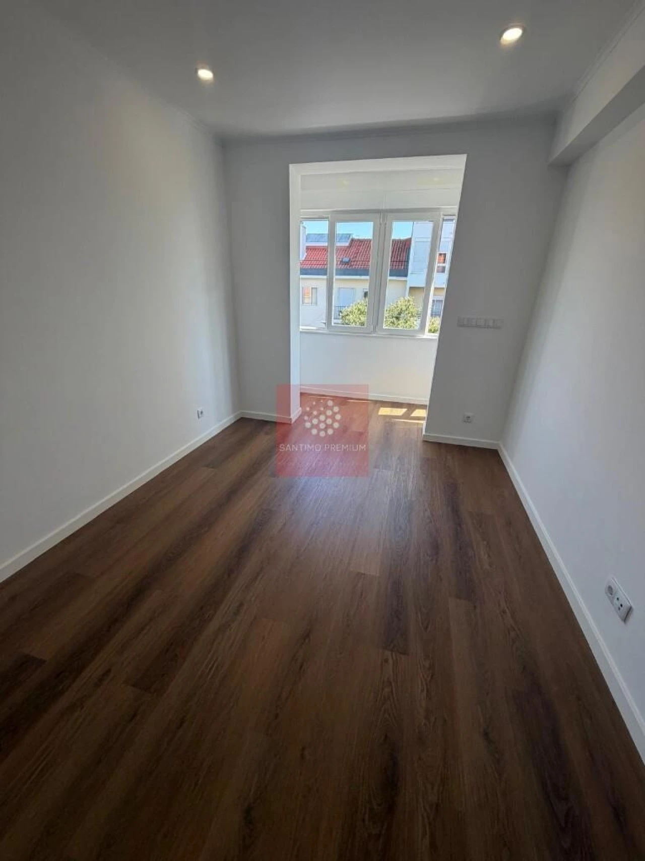 Apartamento T2 para Venda em Alfragide Foto 17