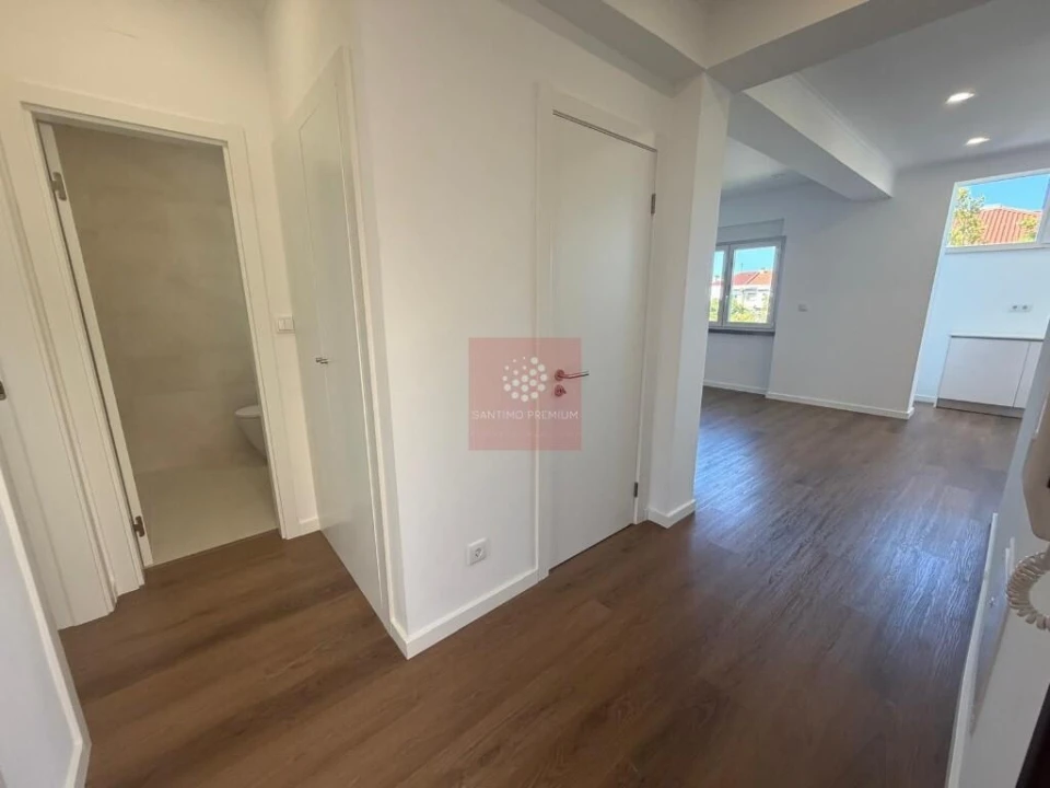 Apartamento T2 para Venda em Alfragide Foto 22