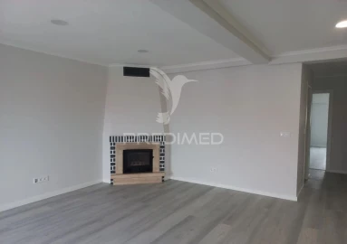 Apartamento T4 para Venda em Amora