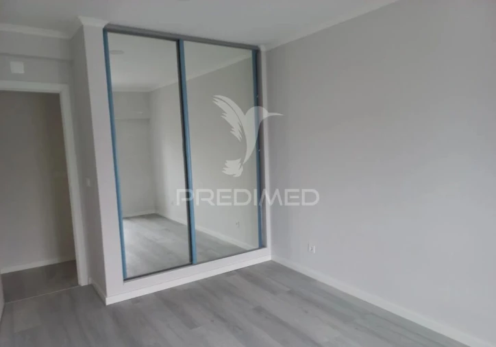 Apartamento T4 para Venda em Amora Foto 17